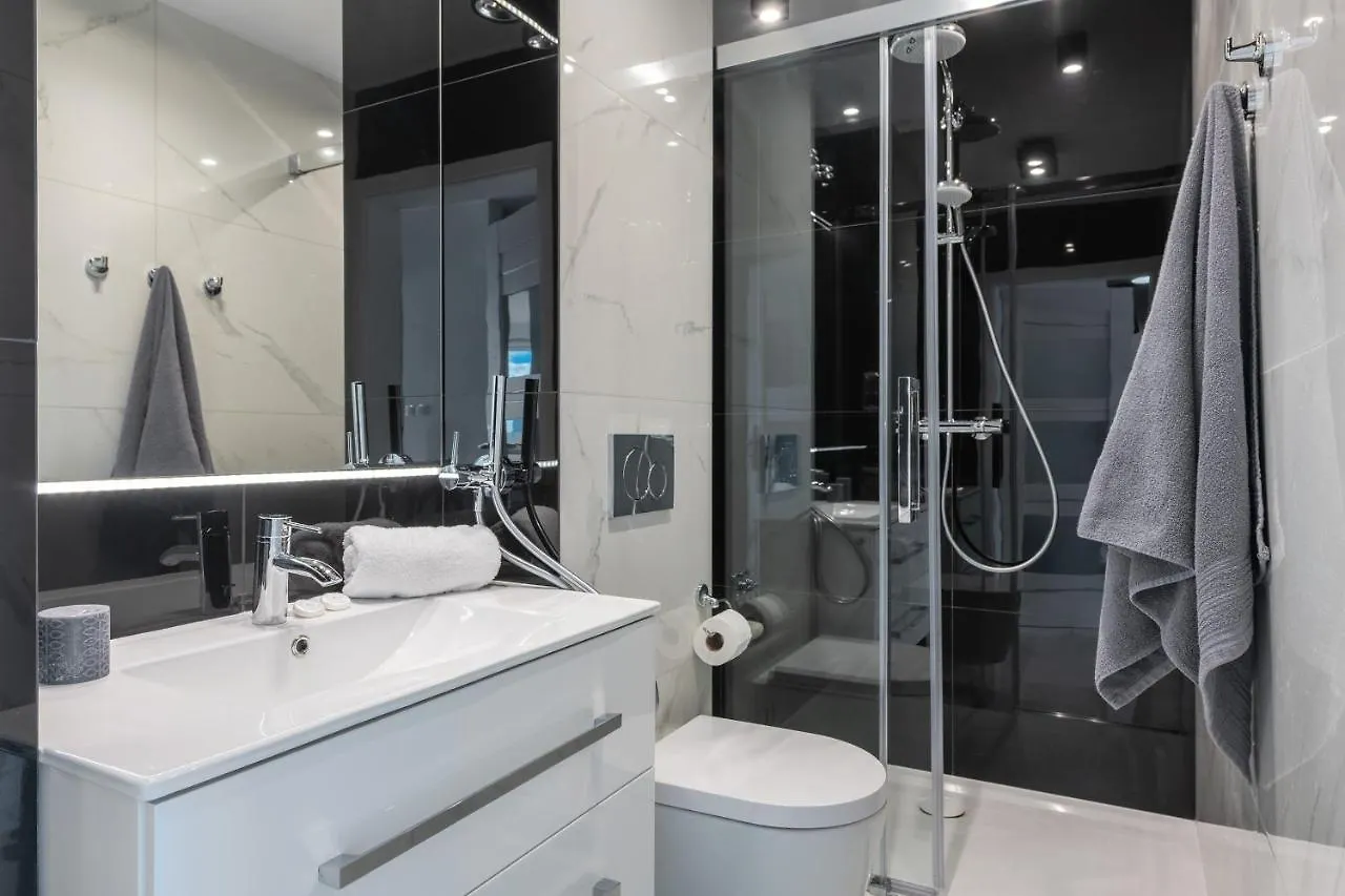 ורשה Zgoda 13 P&O Serviced Apartments פולין